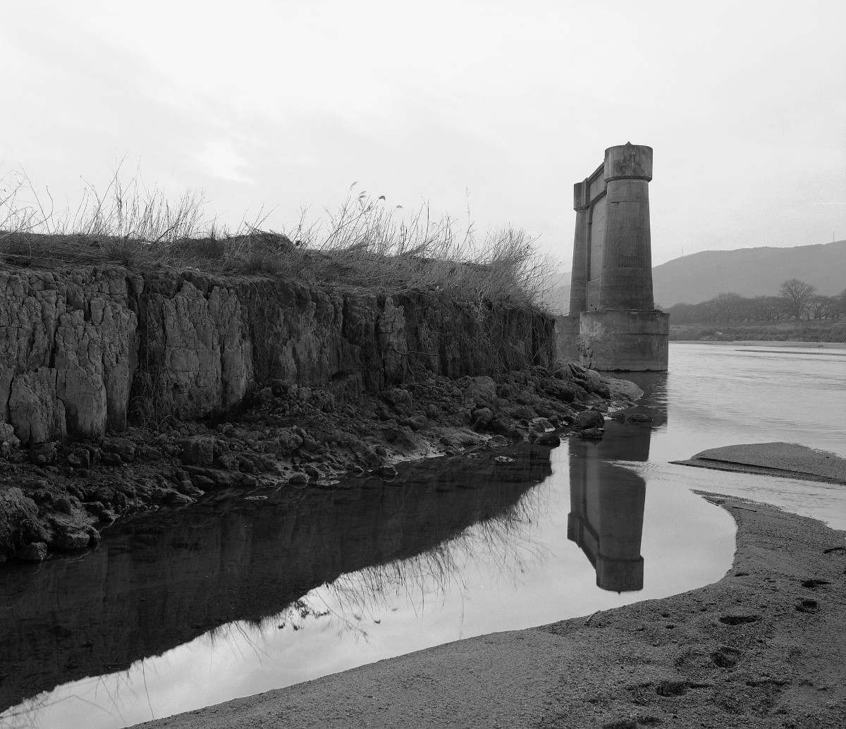 Column of The Defunct Kizugawa-miyuki Bridge